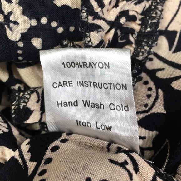 Lace Trim Romper - Black and Cream - Picture 8 of 8